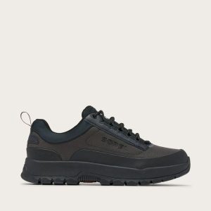 OUTING NW&trade; LOW Men's Waterproof Sneaker